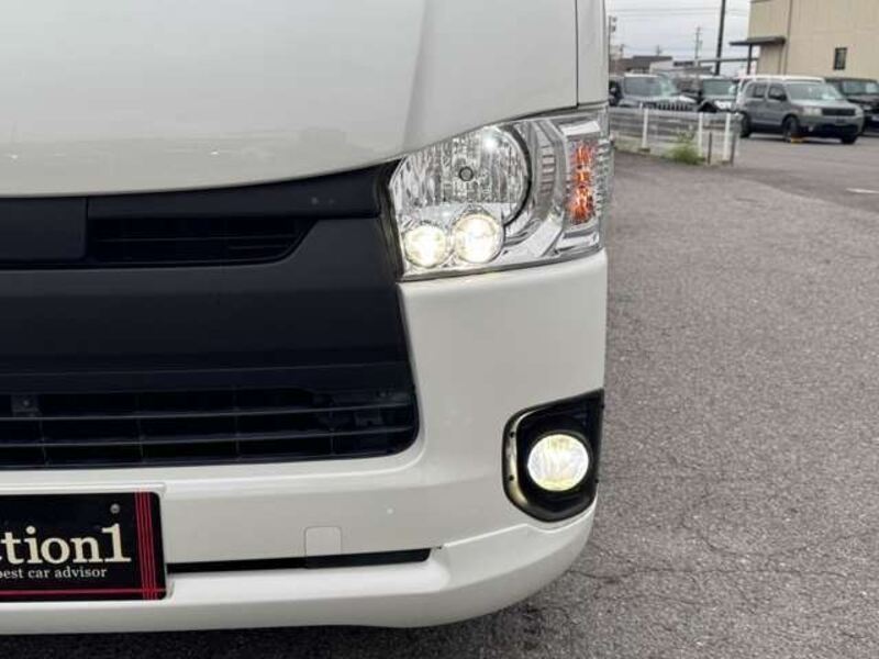 HIACE VAN