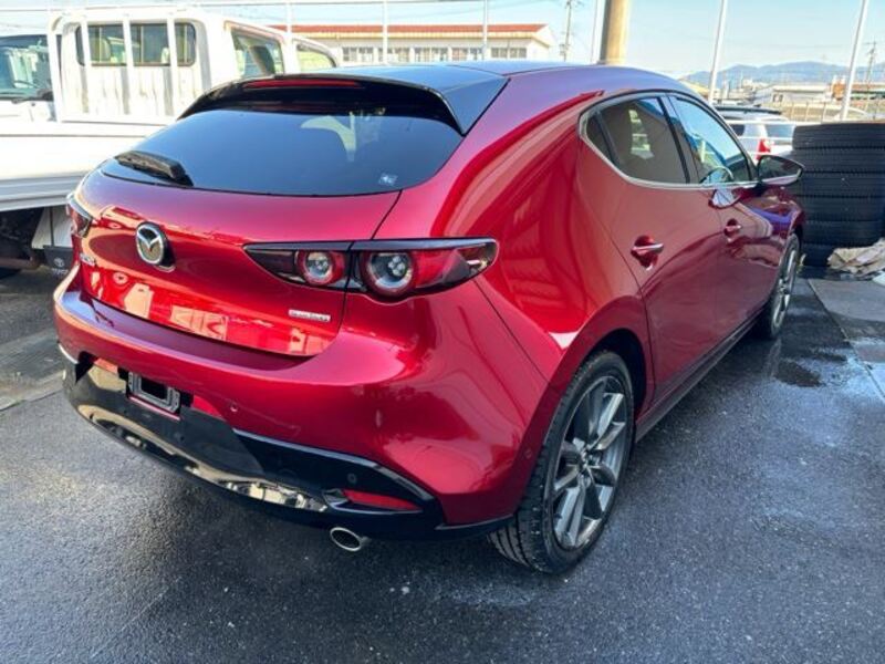 MAZDA3