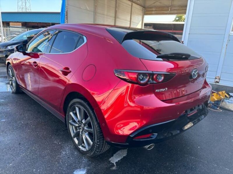 MAZDA3