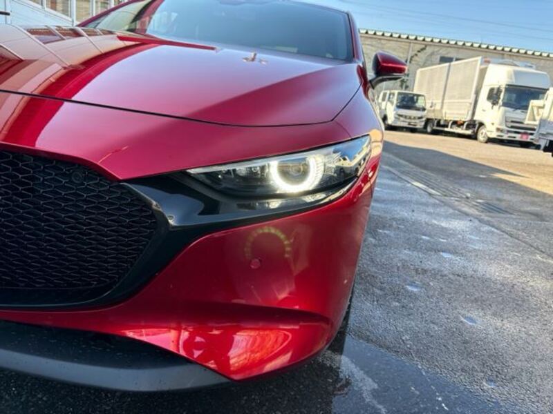 MAZDA3