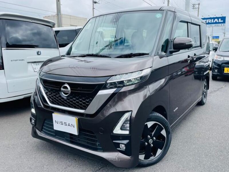 NISSAN ROOX