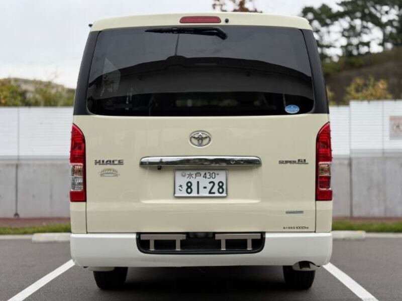 HIACE VAN