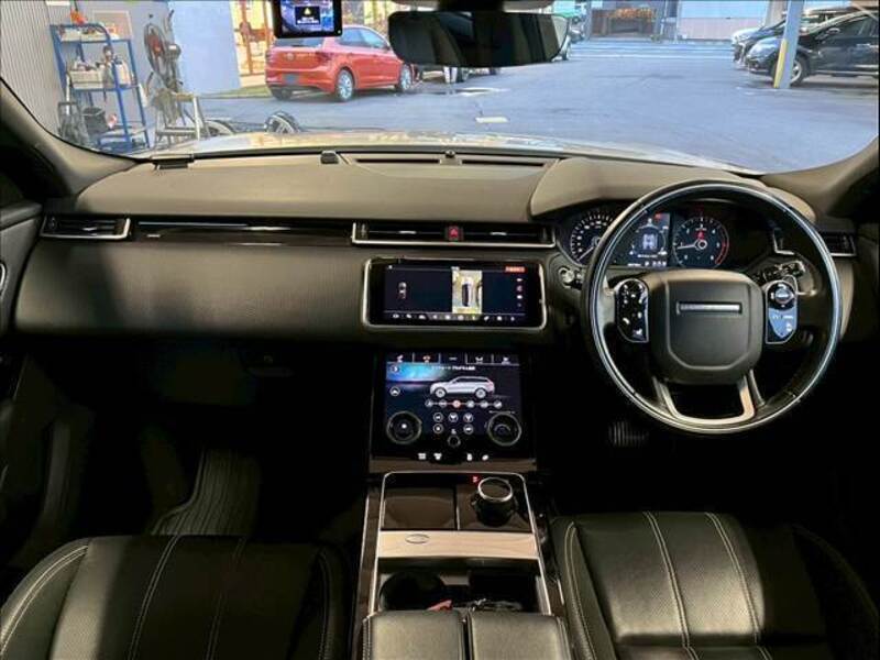 RANGE ROVER VELAR
