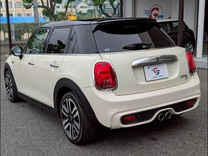 MINI