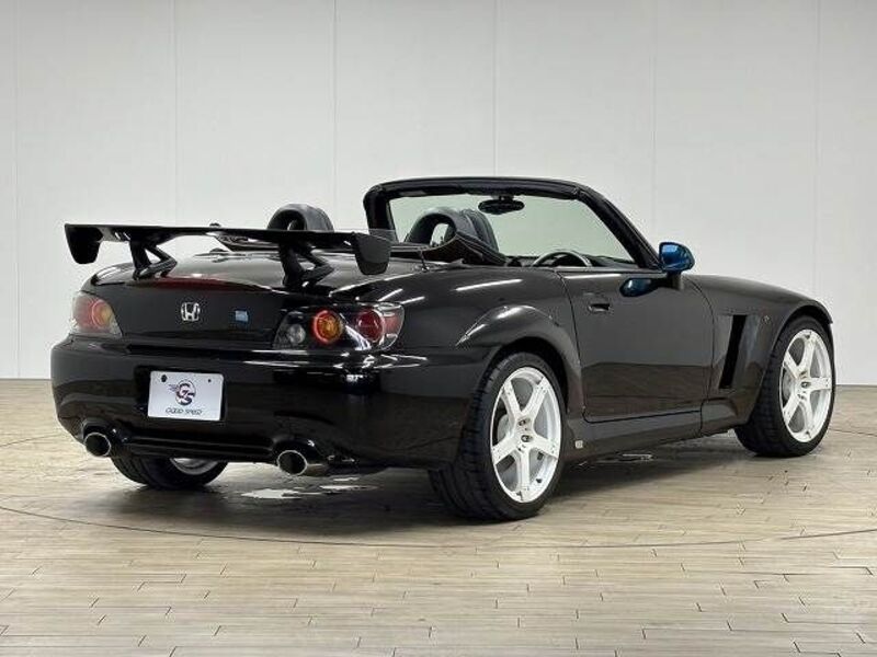 S2000
