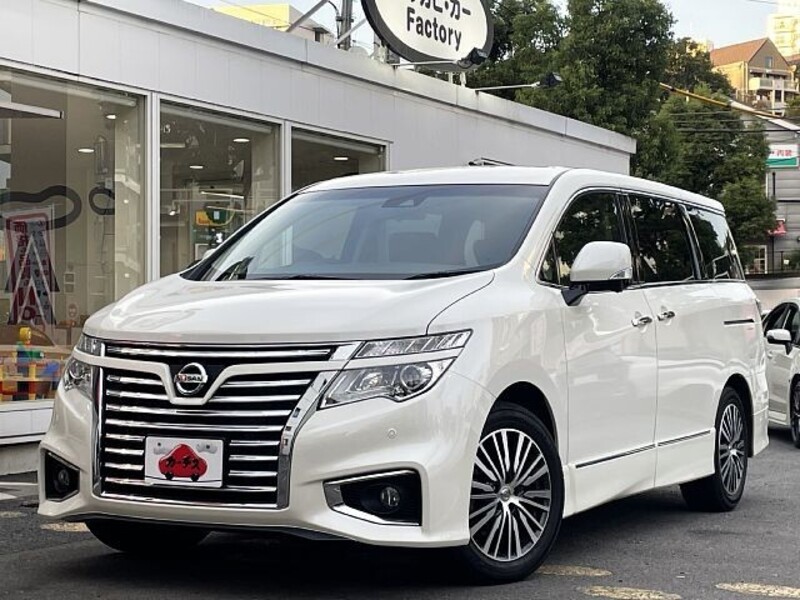 NISSAN ELGRAND