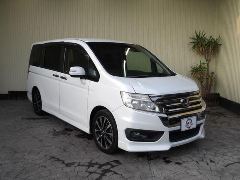 HONDA STEPWAGON SPADA