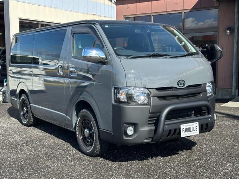HIACE VAN