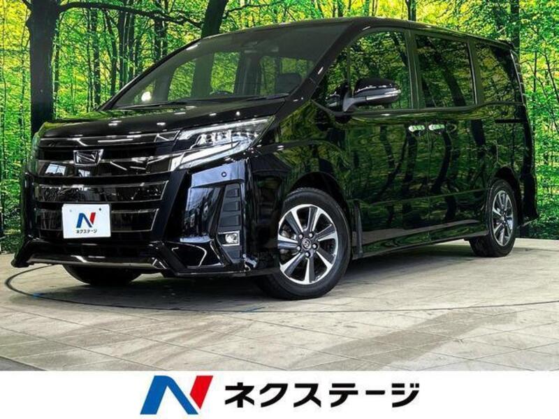 TOYOTA NOAH