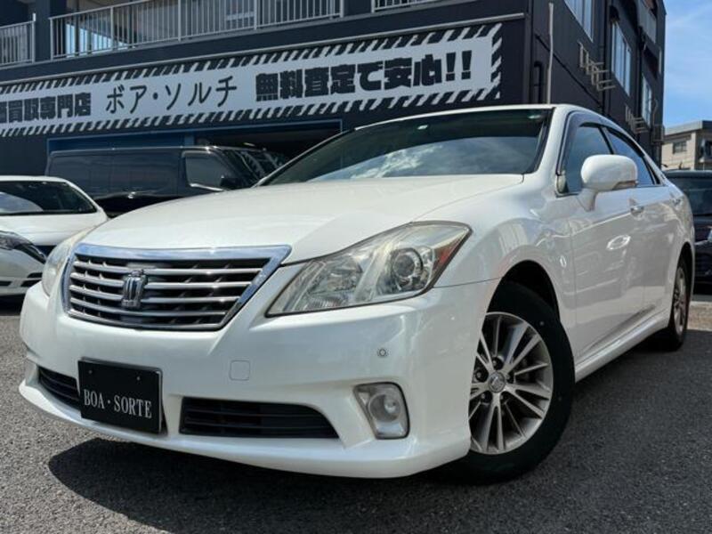 TOYOTA CROWN