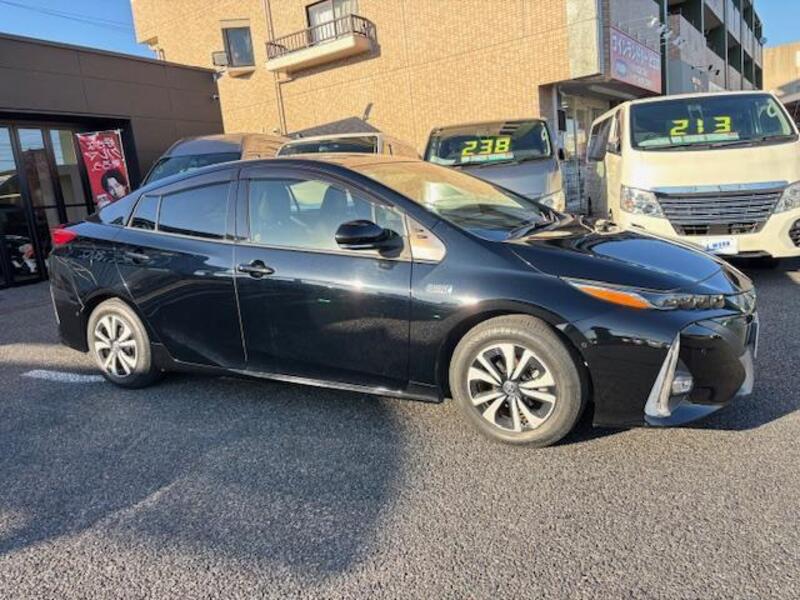 PRIUS PHV