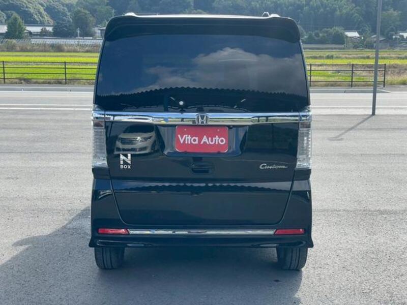 N BOX CUSTOM