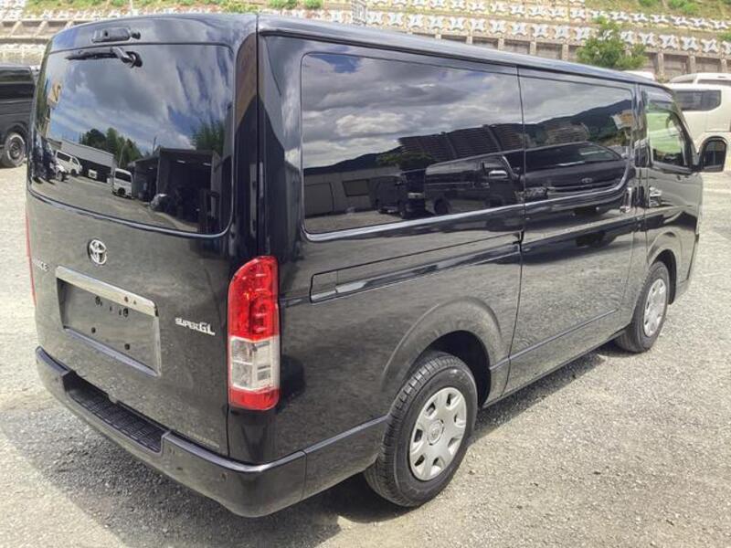 HIACE VAN