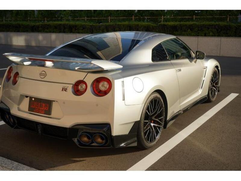 GT-R