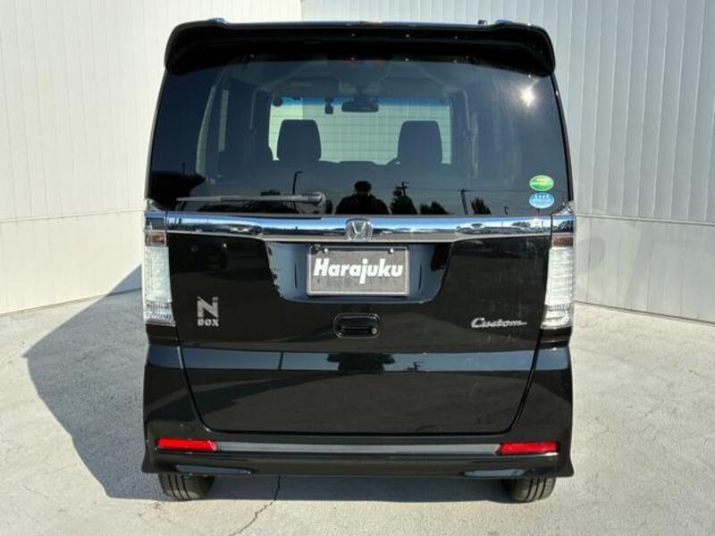N BOX CUSTOM