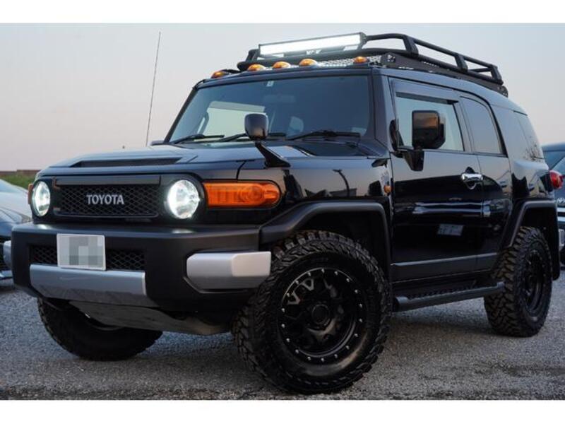 TOYOTA FJ CRUISER