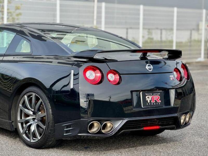 GT-R