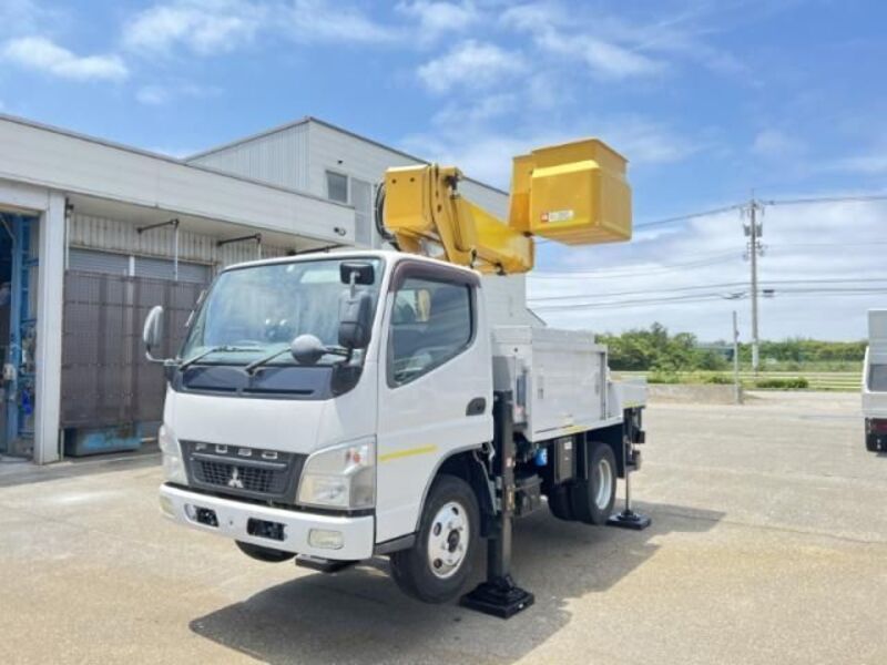 MITSUBISHI CANTER