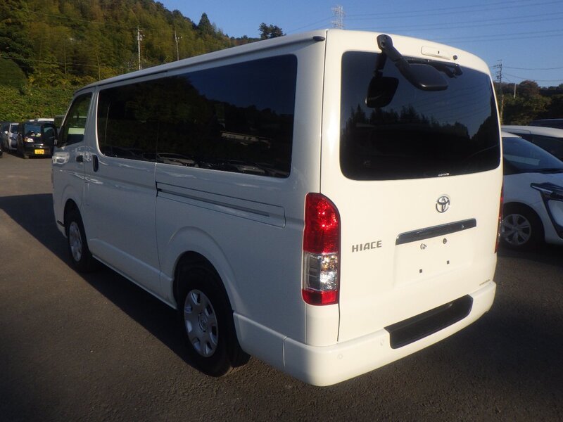 HIACE VAN