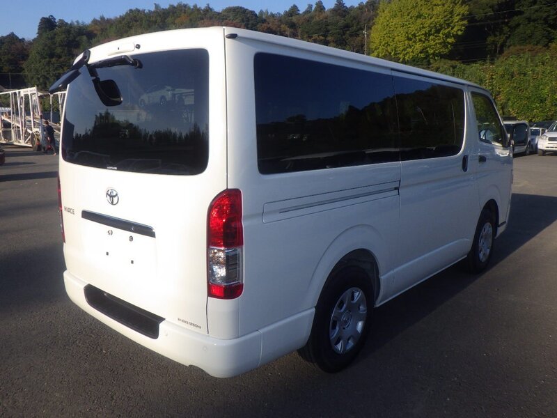 HIACE VAN