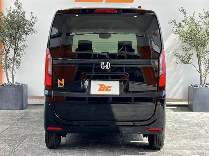 N BOX