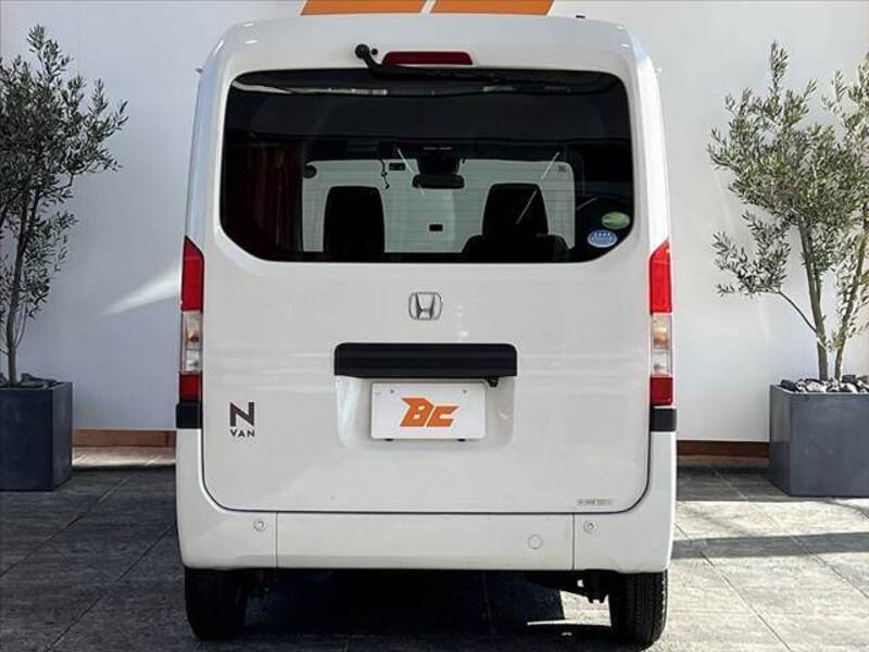 N-VAN
