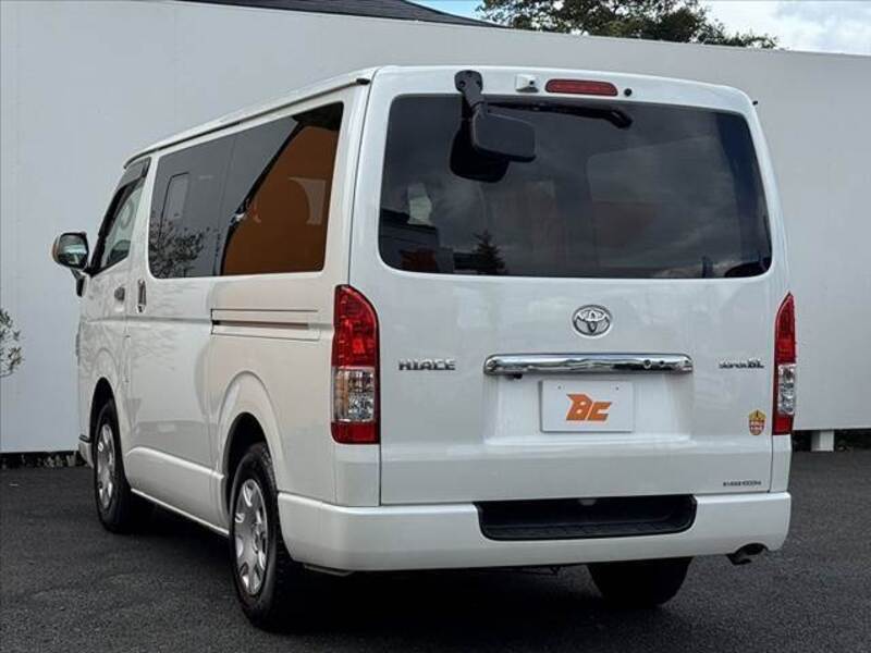 HIACE VAN