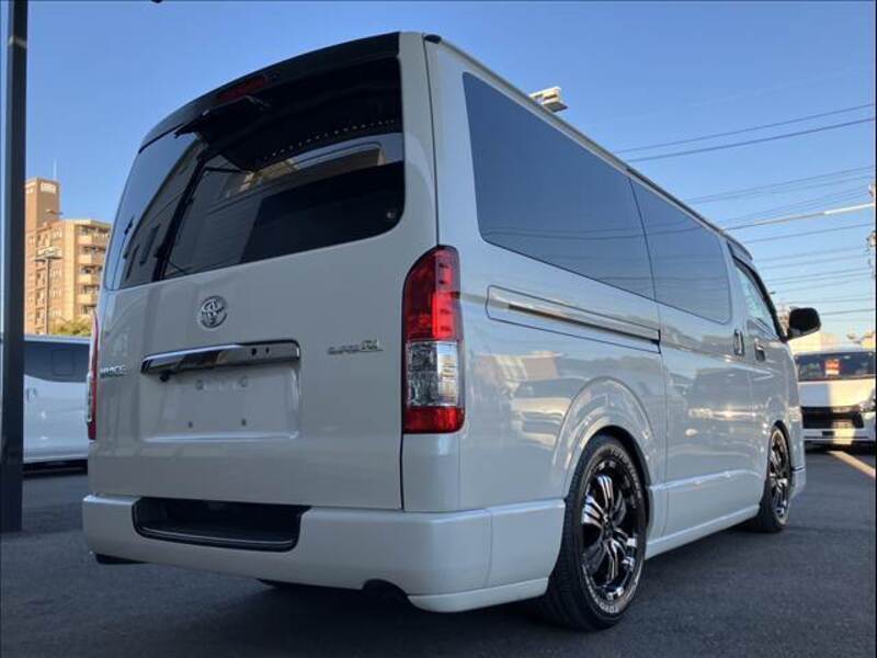 HIACE VAN