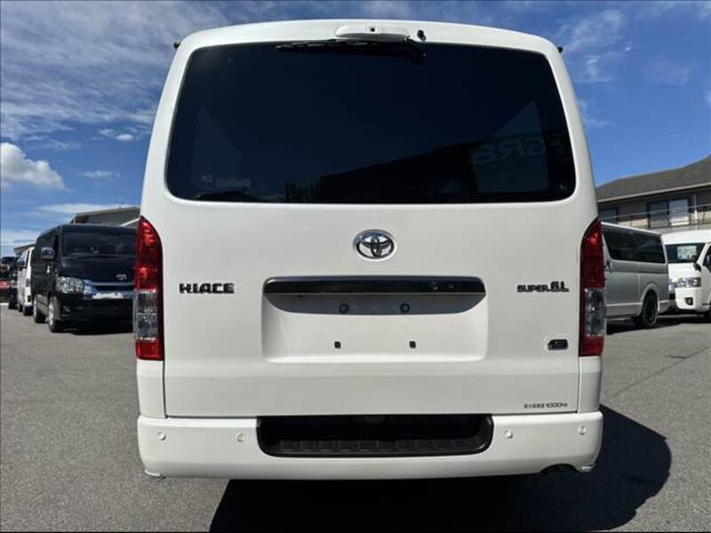 HIACE VAN