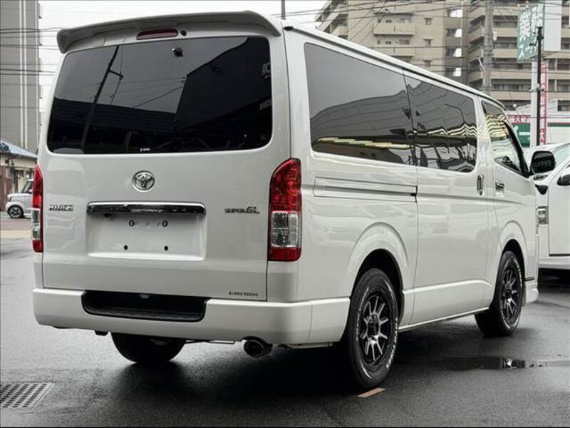 HIACE VAN