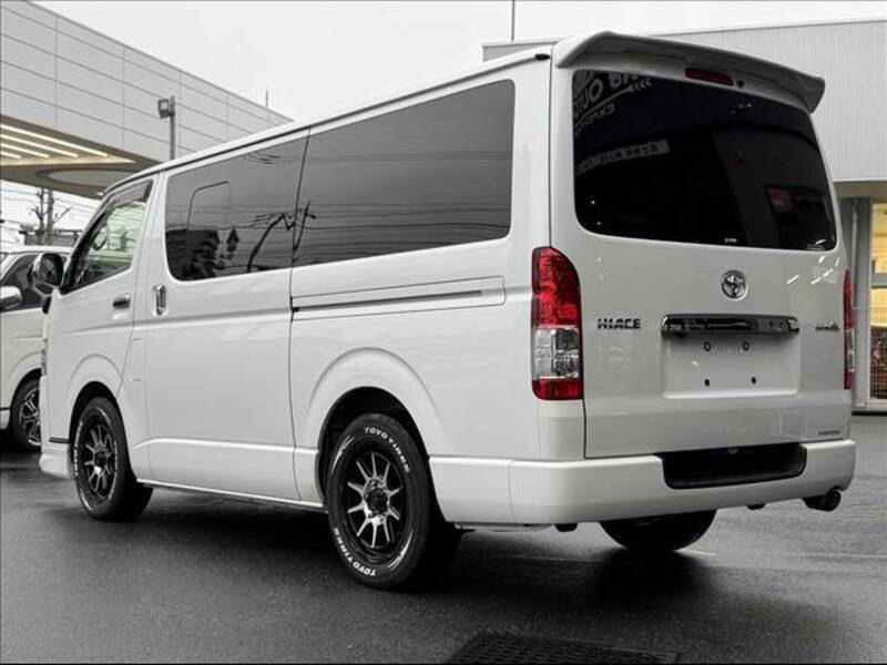 HIACE VAN