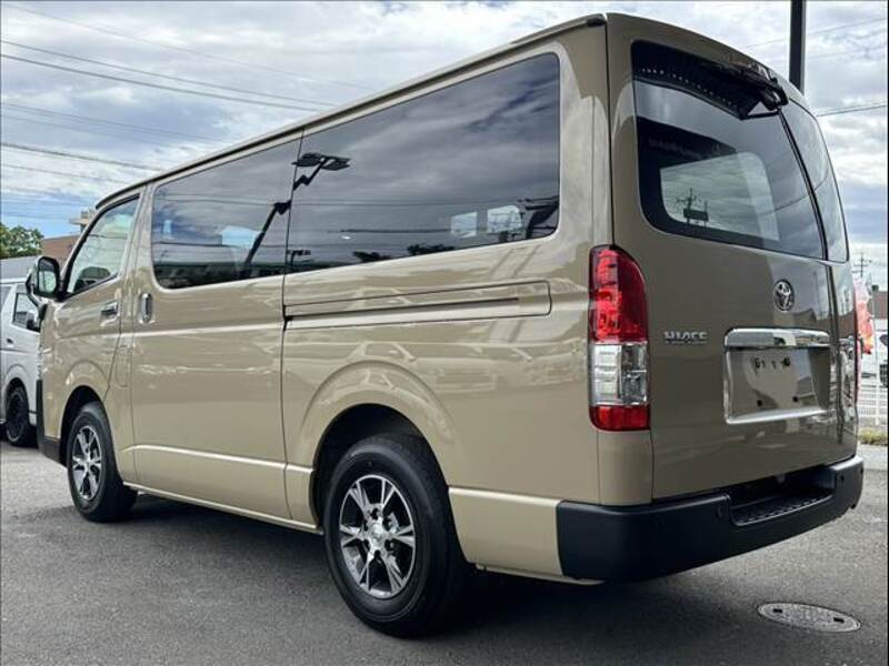 HIACE VAN