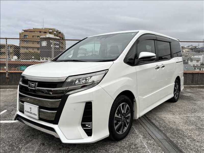 TOYOTA NOAH