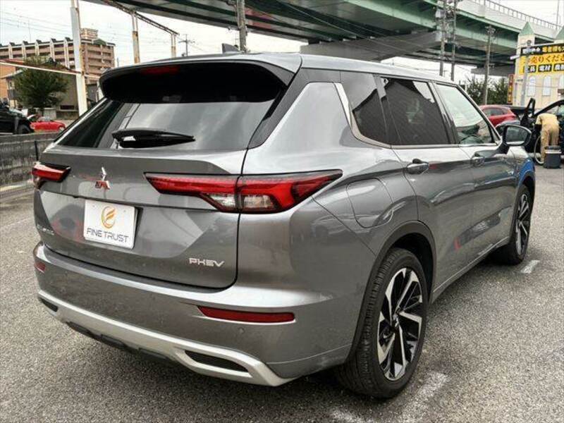 OUTLANDER PHEV