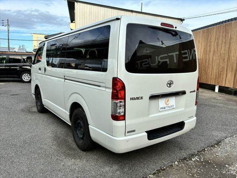 HIACE VAN
