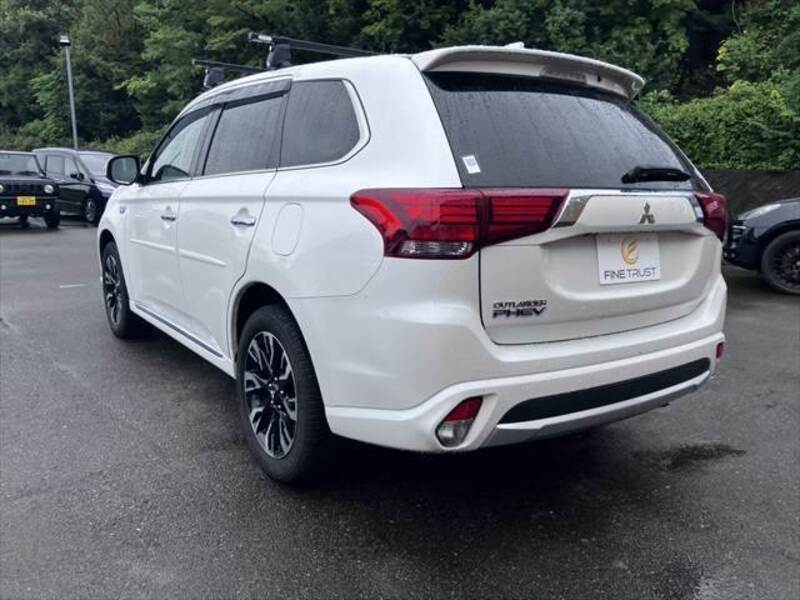 OUTLANDER PHEV