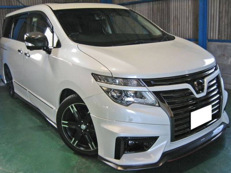 NISSAN ELGRAND