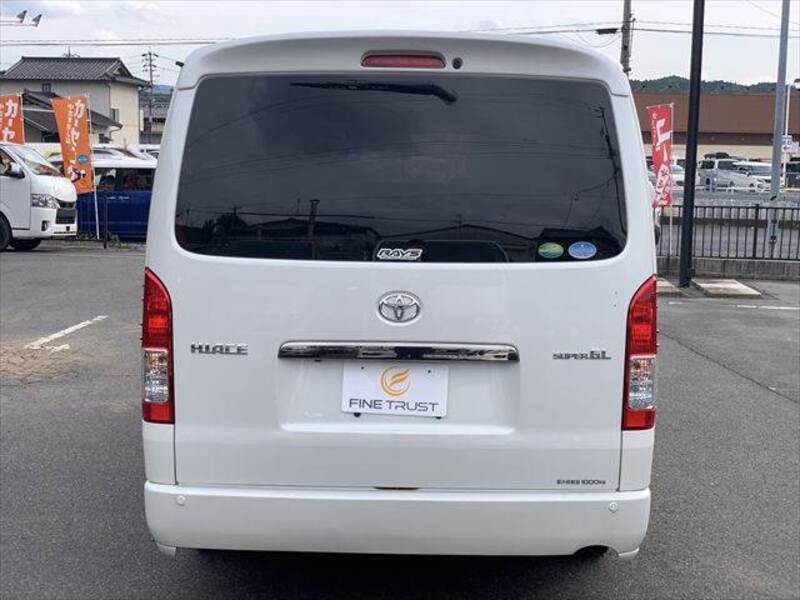HIACE VAN