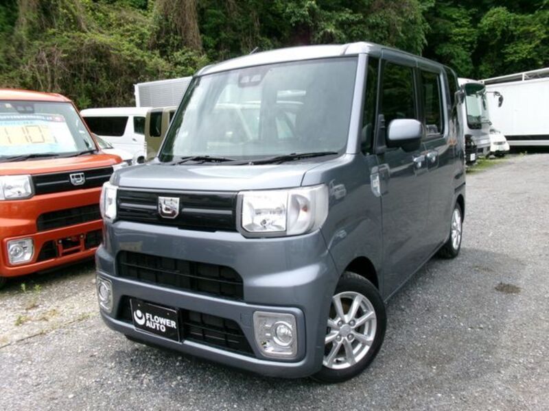 DAIHATSU WAKE