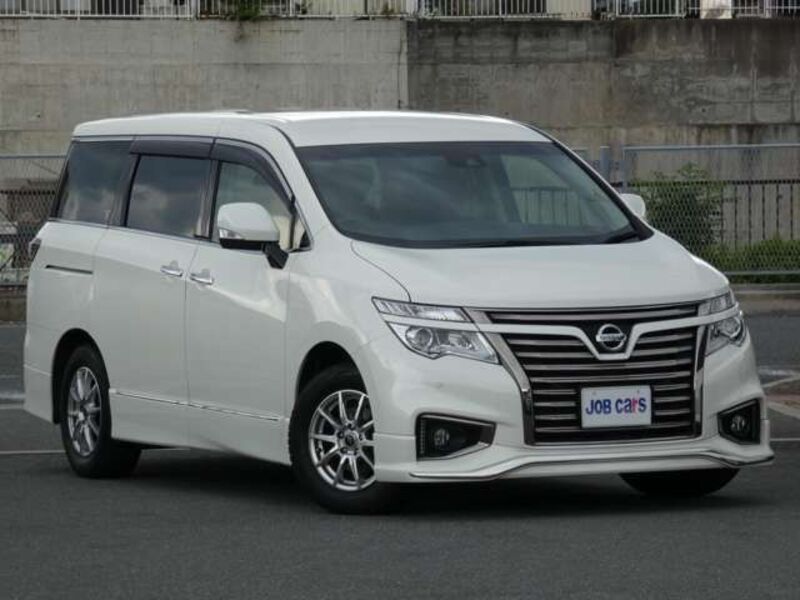 NISSAN ELGRAND