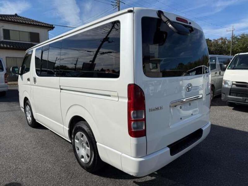 HIACE VAN