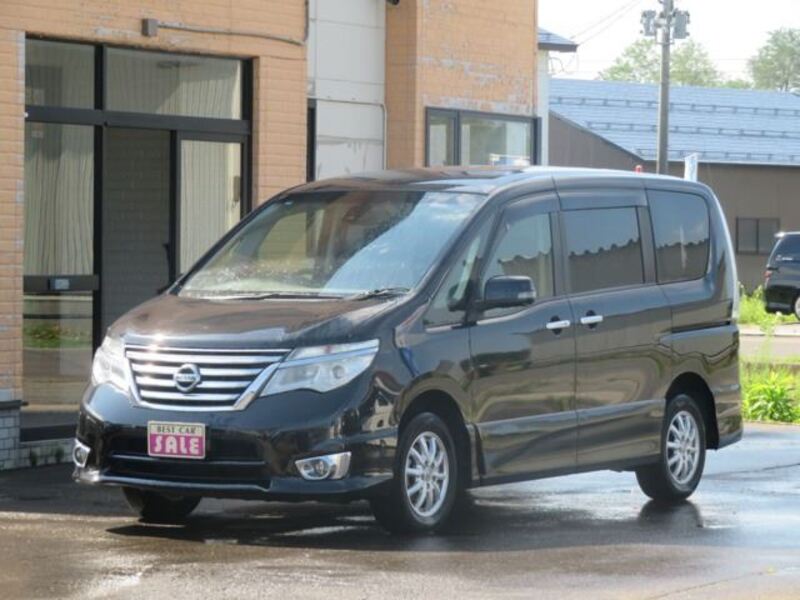 NISSAN SERENA