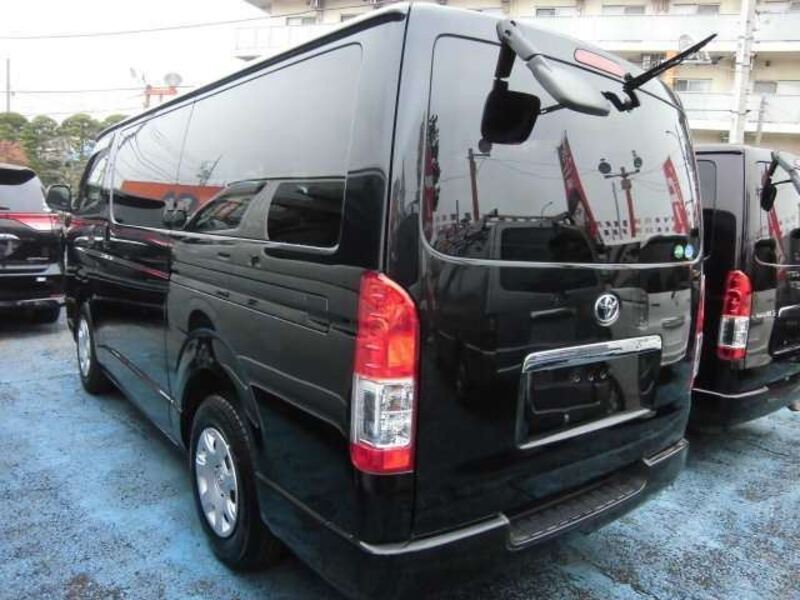 HIACE VAN