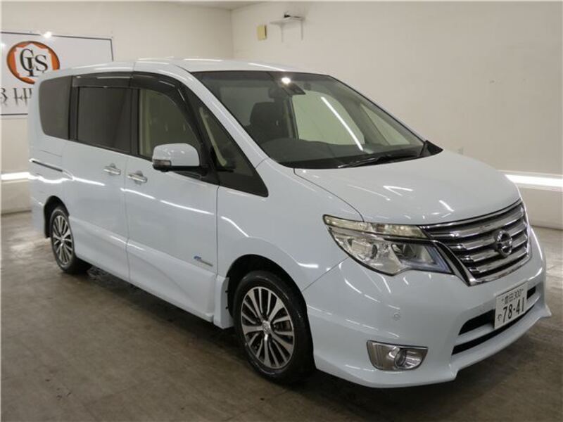 NISSAN SERENA