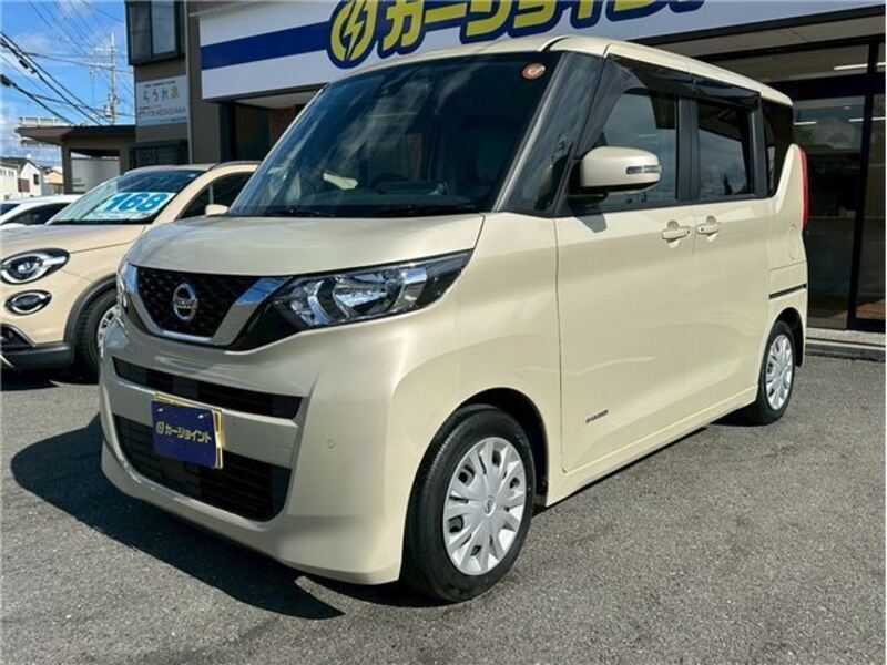 NISSAN ROOX