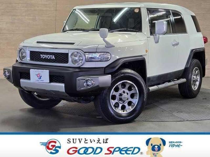 TOYOTA FJ CRUISER