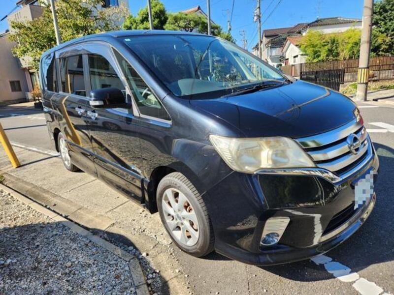 NISSAN SERENA