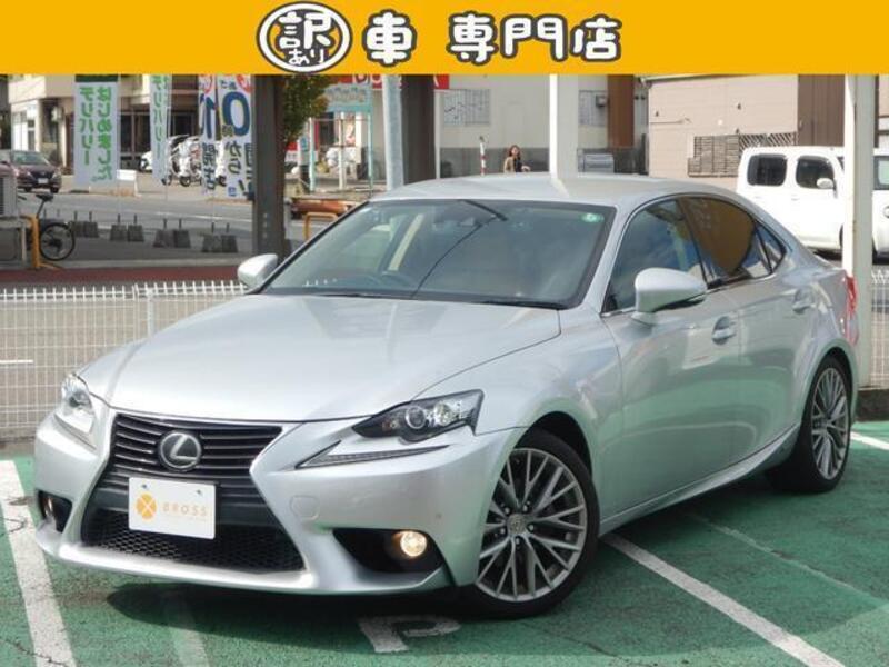 LEXUS IS