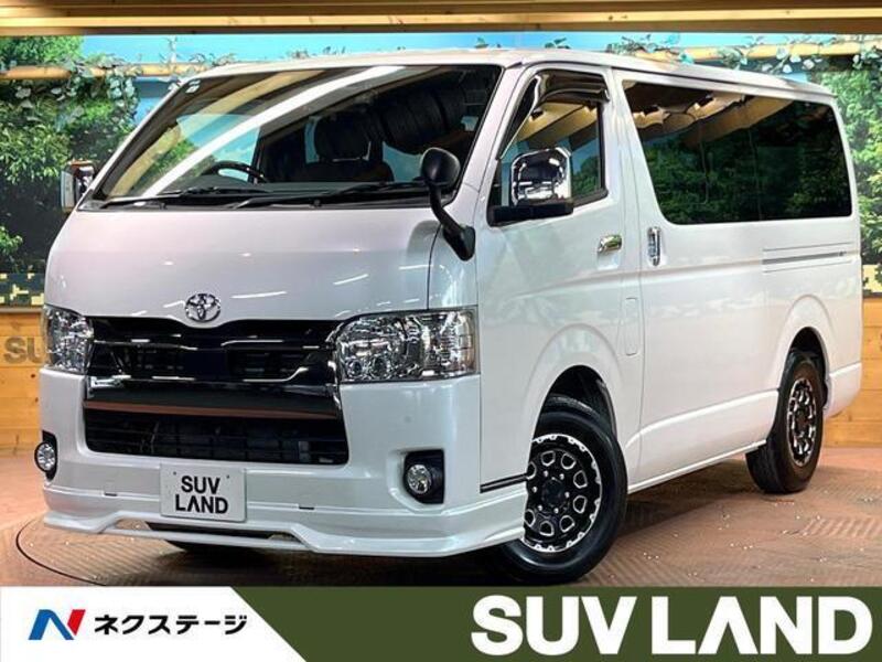 TOYOTA HIACE VAN