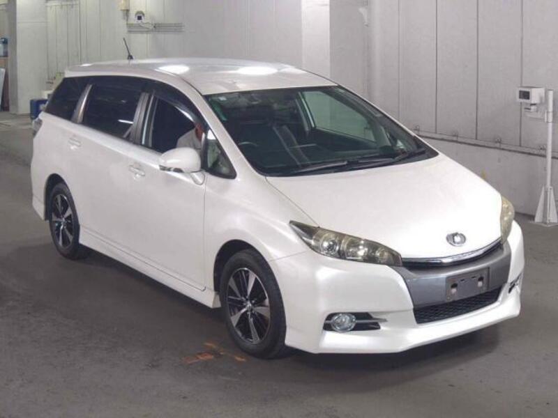 TOYOTA WISH